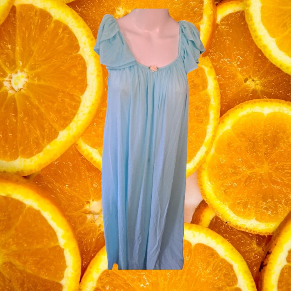 NWT Miss Elaine Light Blue Night Gown Size Large‎